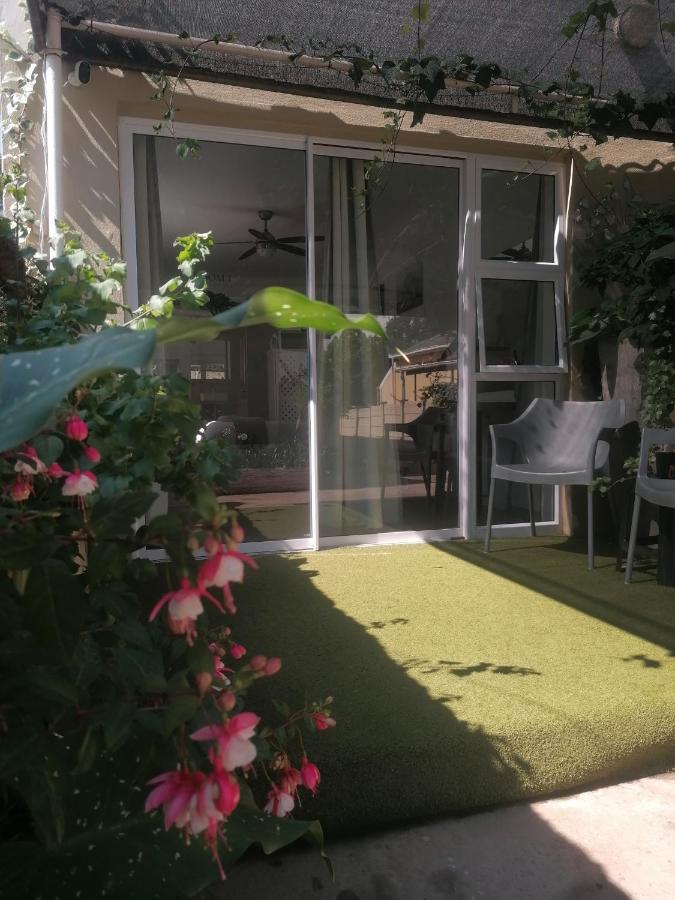 The Oak Treehouse Bnb Queenstown Exterior photo